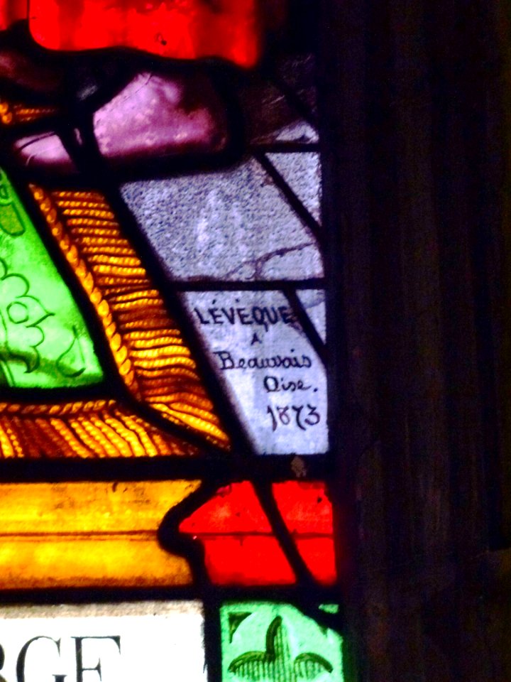 Église_Notre-Dame-de-Grâces_d'Ardres_vitrail_signature_Lévéque