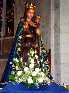 Église_Notre-Dame-de-Grâces_d'Ardres_statue_Notre_Dame_en_Ardresis