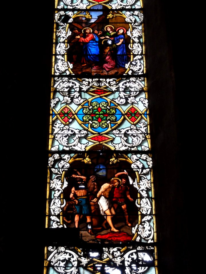 Église_Notre-Dame_de_Vervins,_vitrail_09