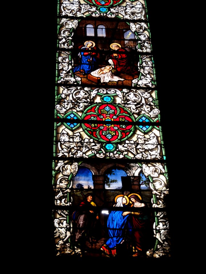 Église_Notre-Dame_de_Vervins,_vitrail_03