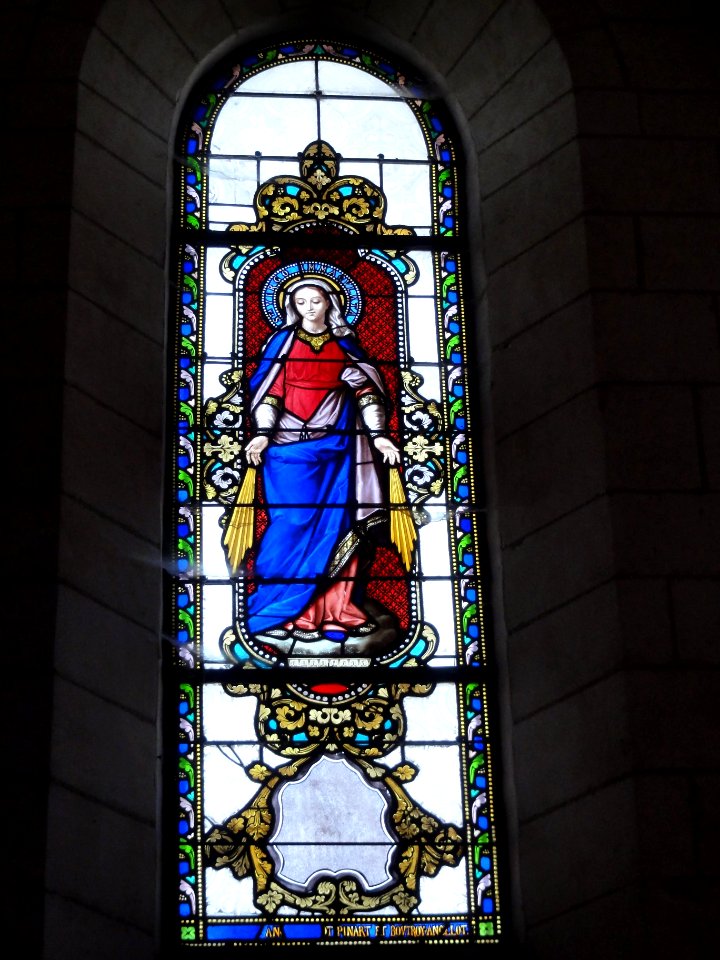 Église_Notre-Dame_de_Marle,_vitrail_11
