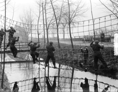 8-uurs_jeeprit_voor_militairen_Tilburg,_Bestanddeelnr_906-1728