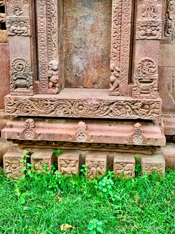 7th_8th_century_Garuda_Brahma_Temple,_Navabrahma_group,_Alampur,_Telangana_India_-_47
