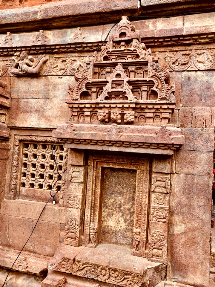 7th_8th_century_Garuda_Brahma_Temple,_Navabrahma_group,_Alampur,_Telangana_India_-_45