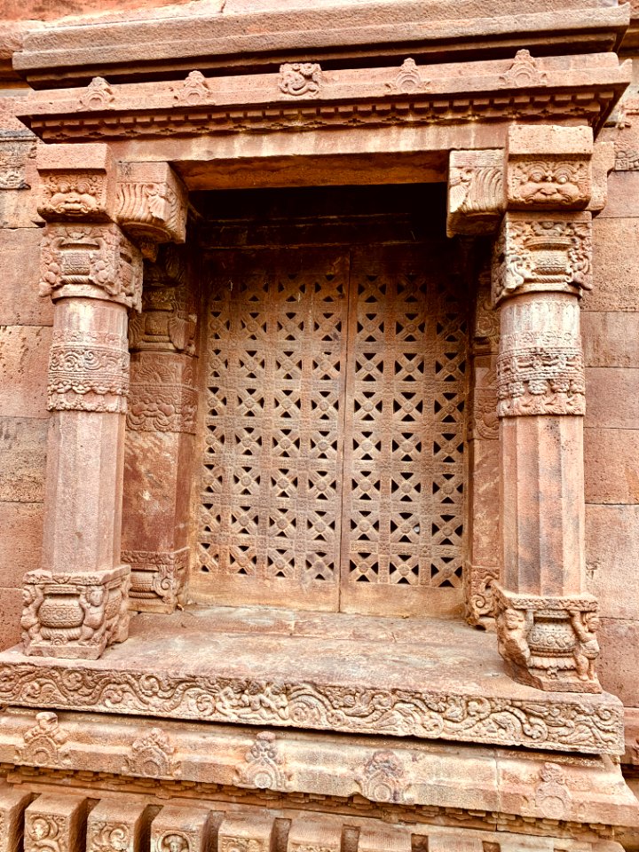 7th_8th_century_Garuda_Brahma_Temple,_Navabrahma_group,_Alampur,_Telangana_India_-_55