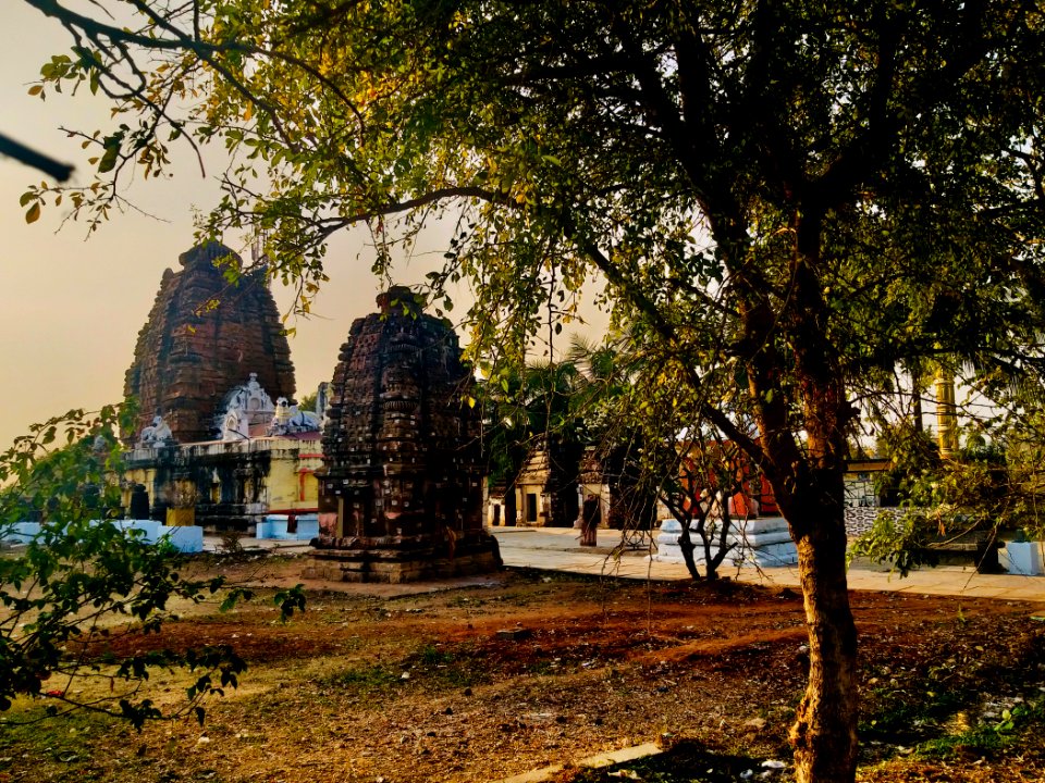 7th_century_Sivanandisvara_temple,_Kadamala_kalva,_Andhra_Pradesh_India_-_03