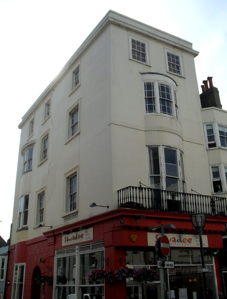 87_and_87a_St_James's_Street,_Brighton_(NHLE_Code_1380863)_(September_2010)