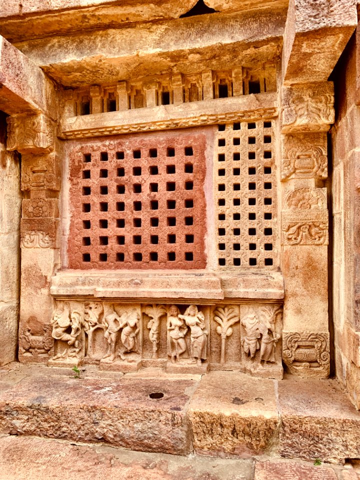7th_century_Vishwa_Brahma_Temples,_Alampur,_Telangana_India_-_30