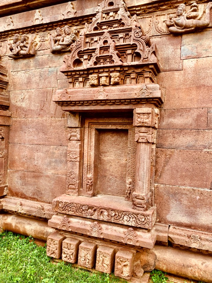 7th_8th_century_Garuda_Brahma_Temple,_Navabrahma_group,_Alampur,_Telangana_India_-_53