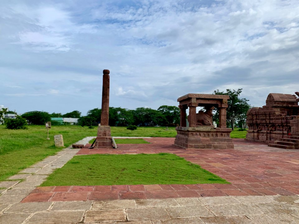 7th_century_Sangameshwara_Temple,_Alampur,_Telangana_India_-_3