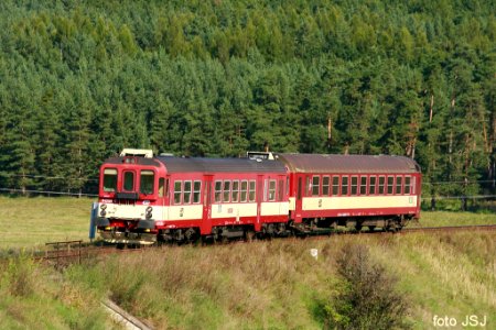 842_024-2,_Чехия,_Пльзеньский_край,_перегон_Вроутек_-_Крири_(Trainpix_49811)