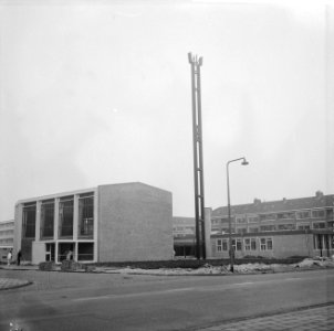 826e_Gereformeerde_kerk_gereed_in_Buitenveldert_te_Amsterdam_De_Pelgrimskerk_e,_Bestanddeelnr_915-8595