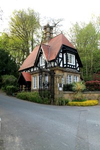 89_Weetwood_Lane_2019-04-23_(1)
