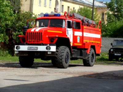 АЦ_на_шасси_УРАЛ,_ПЧ-16,_Котлас_(02)