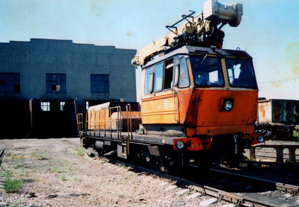 АДМ-659,_Казахстан,_Карагандинская_область,_станция_Распорядительная,_депо_Тяжелой_Техники_КПТУ_(Trainpix_28268)