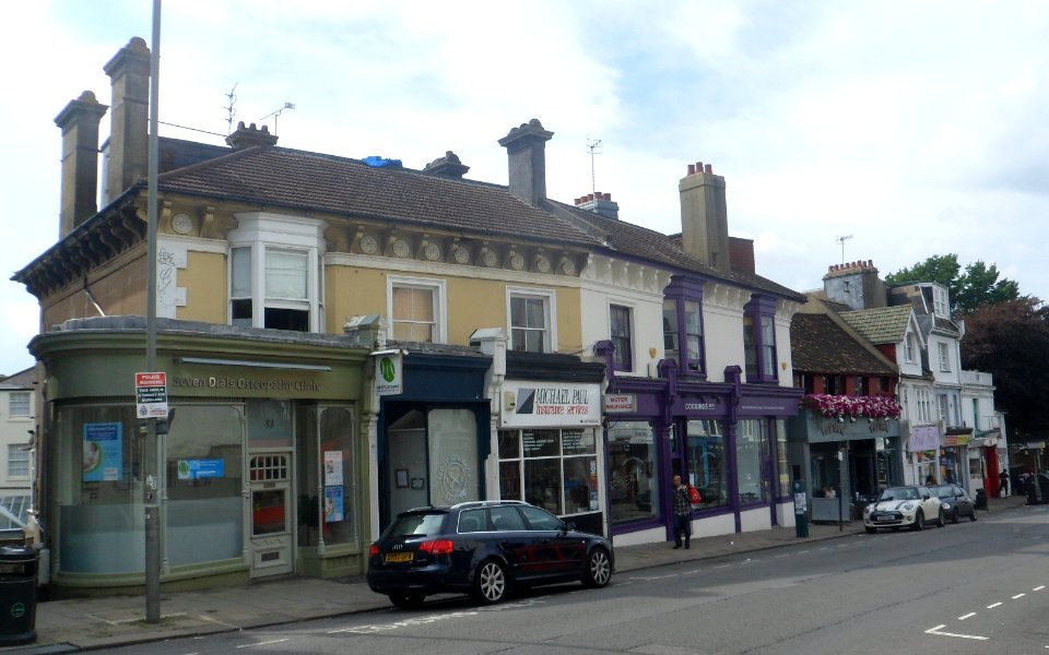 81–109_Dyke_Road,_West_Hill,_Brighton_(July_2014)
