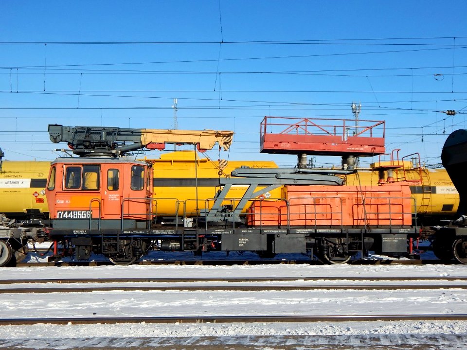 АДМ-521,_Россия,_Самарская_область,_станция_Жигулёвское_Море_(Trainpix_215001)