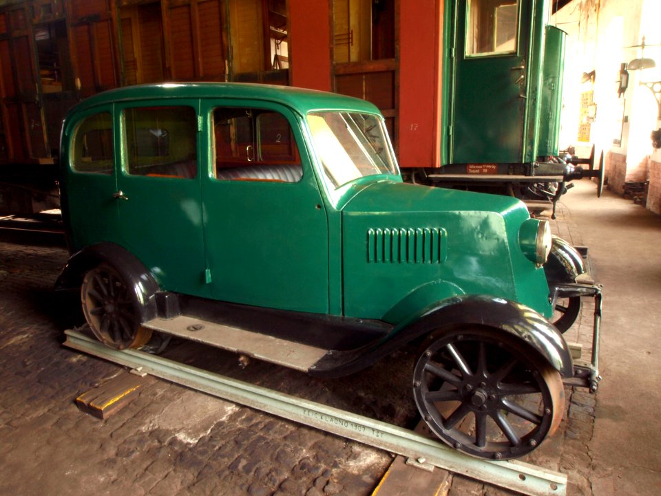 Železniční_muzeum_Výtopna_Jaroměř_inspection_car_pic1