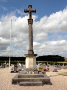 Étalleville_(Seine-Mar.)_croix_du_cimetière