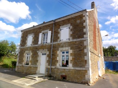 Étalle_(Ardennes)_mairie