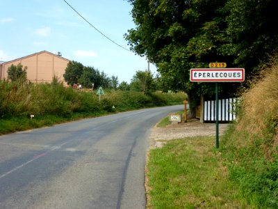 Éperlecques_(Pas-de-Calais,_Fr)_city_limit_sign