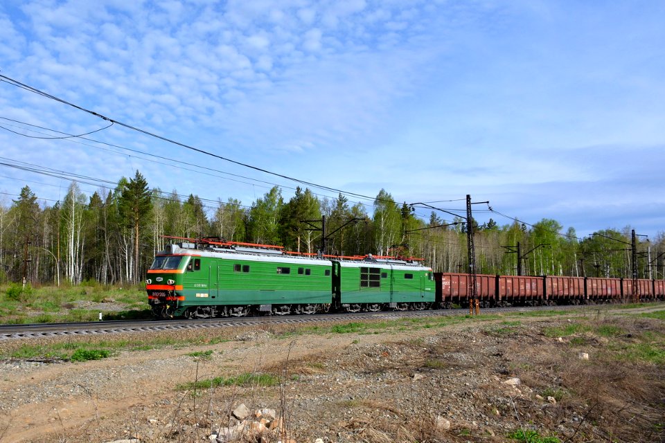 ВЛ10К-395,_Russia,_Chelyabinsk_region,_Urzhumka_-_Khrebet_stretch_(Trainpix_196481)