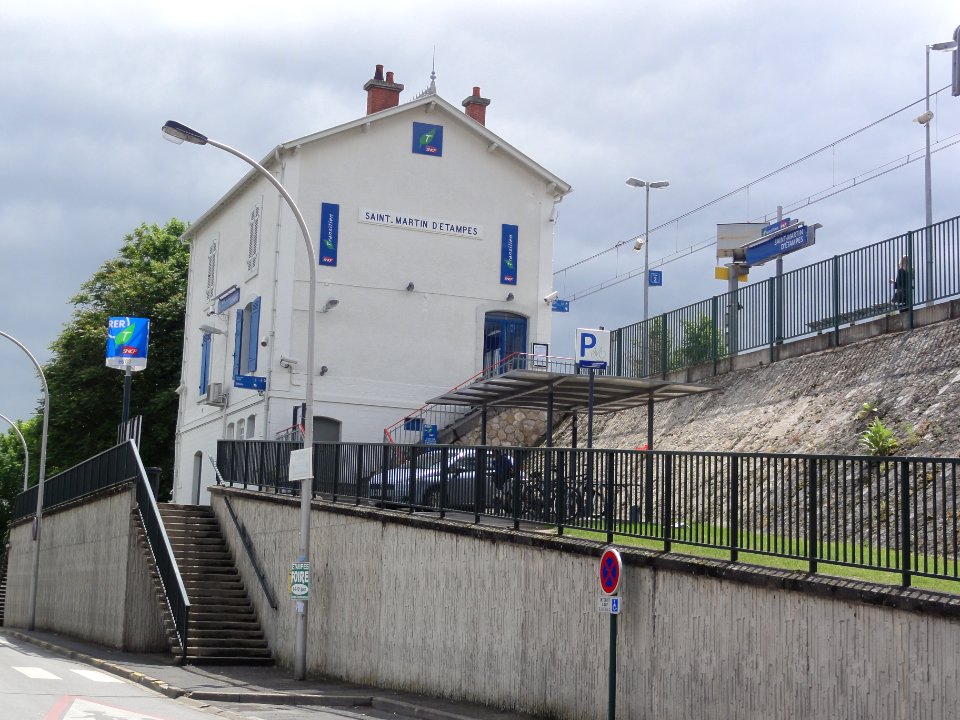 Étampes,_gare_de_Saint-Martin