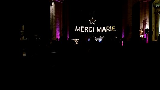 Église_Saint-Nizier_de_Lyon_-_Merci_Marie,_pour_la_fête_des_lumières