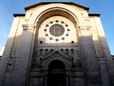 Église_Saint-Joseph_des_Brotteaux_-_Haut_de_la_façade