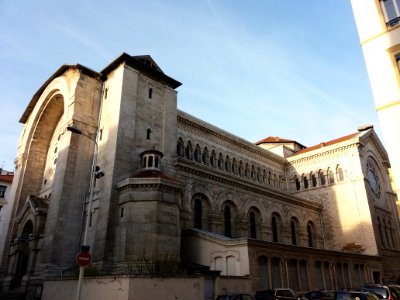 Église_Saint-Joseph_des_Brotteaux_-_Côté_sud-ouest