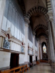 Église_du_Saint-Sacrement_-_Stations_du_chemin_de_croix_dans_la_nef_2