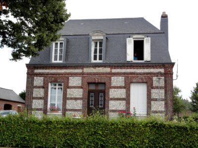 Écretteville-lès-Baons_(Seine-Mar.)_mairie_(02)