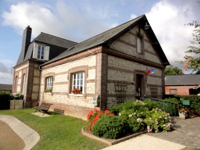Écretteville-lès-Baons_(Seine-Mar.)_mairie_(01)