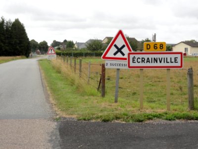 Écrainville_(Seine-Mar.)_entrée