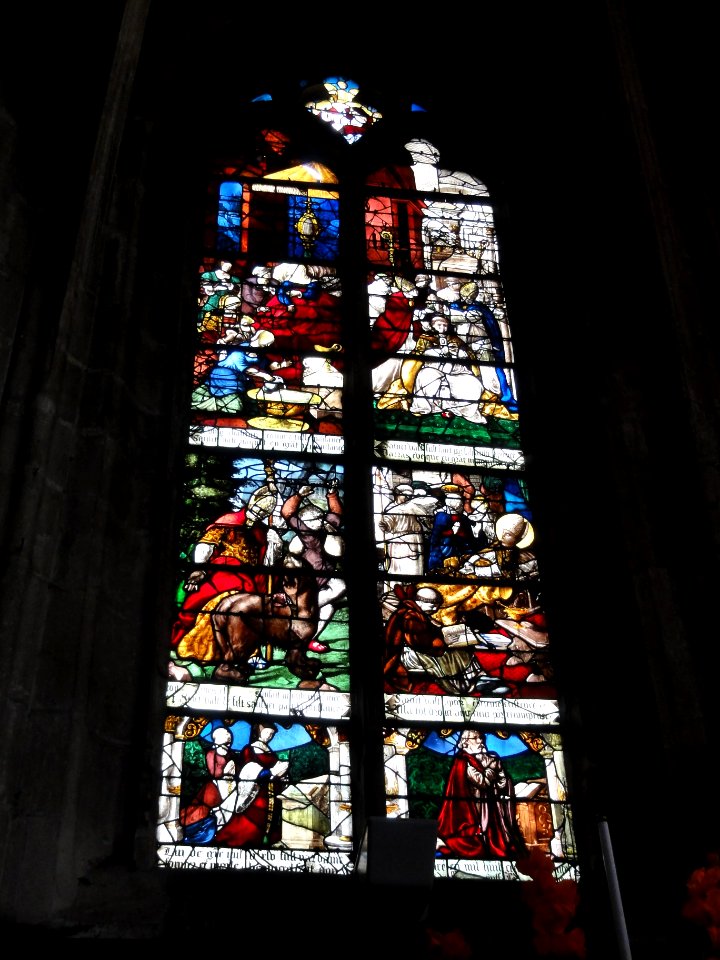 Église_Saint-Georges_de_Chevrières_(Oise)_vitrail_05