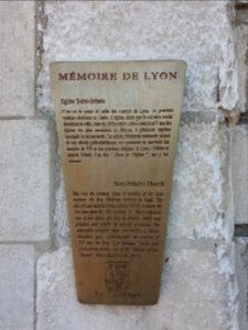 Église_Saint-Irénée_de_Lyon_-_Plaque_Mémoire_de_Lyon