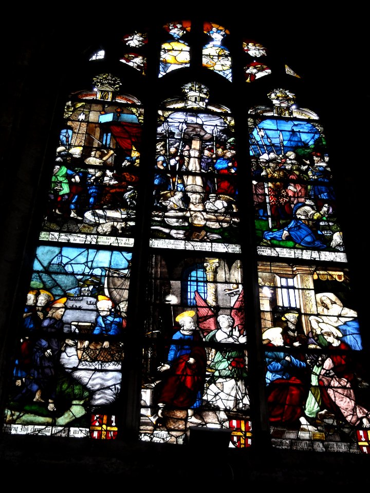 Église_Saint-Georges_de_Chevrières_(Oise)_vitrail_06