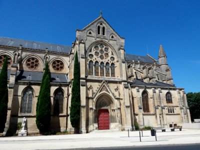 Église_Saint-Baudile_de_Nîmes_-_Côté_est