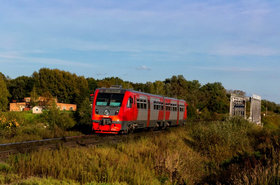 РА2-024,_Russia,_Pskov_region,_Velikiye_Luki_-_Vorobetskaya_stretch_(Trainpix_179629)
