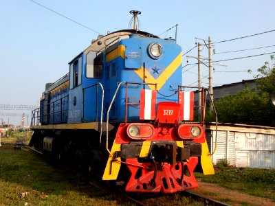 ТЭМ2-3219,_Россия,_Самарская_область,_станция_Сызрань_(Trainpix_177879)