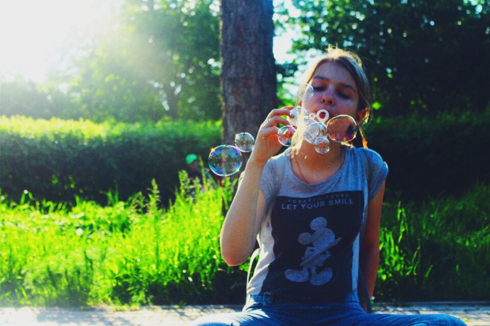 Soap bubbles heat friend