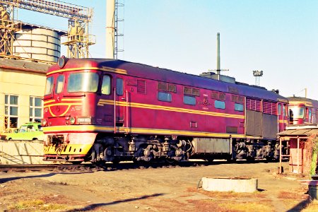 ТЭП60-0874,_Russia,_Saratov_region,_Saratov_depot_(Trainpix_210208)
