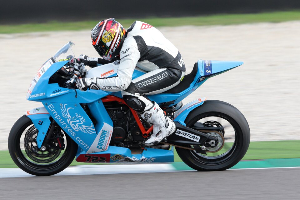 Moto motorcycle motorcycling
