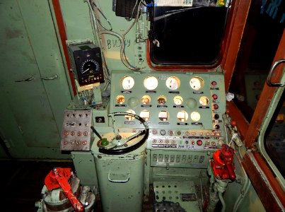 ТЭМ2-6098,_Россия,_Ульяновская_область,_станция_Новоспасское_(Trainpix_188392)