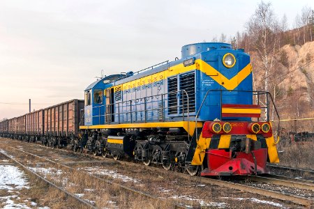 ТЭМ2-597,_Россия,_Владимирская_область,_станция_Стрелка,_ОАО_"Ковровское_карьероуправление"_(Trainpix_209308)