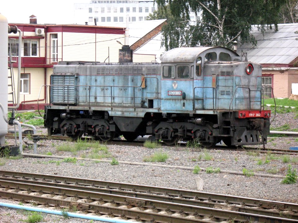 ТГМ3Б-3862,_Russia,_Moscow,_Hovrino_station_(Trainpix_192374)