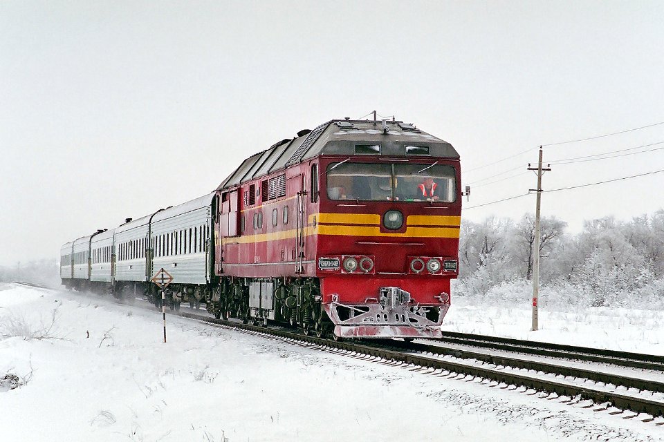ТЭП70-0412,_Russia,_Saratov_region,_Lebedevo_-_Anisovka_stretch_(Trainpix_185140)
