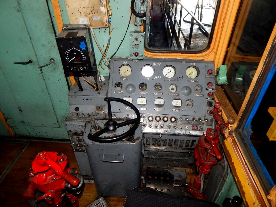 ТЭМ2-3107,_Россия,_Самарская_область,_ПТОЛ_Сызрань_(Trainpix_204482)