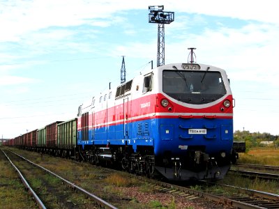 ТЭ33А-0153,_Казахстан,_Карагандинская_область,_станция_Распорядительная_(Trainpix_142413)