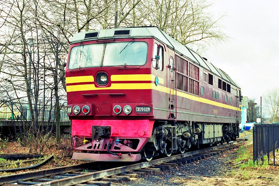 ТЭП70-0371,_Russia,_Moscow_region,_Volokolamsk_station_(Trainpix_177293)